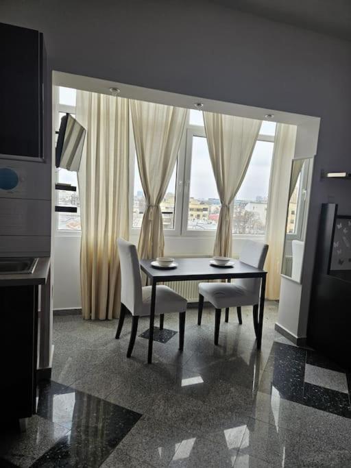 Nice Studio In The Heart Of City Bukareszt Zewnętrze zdjęcie