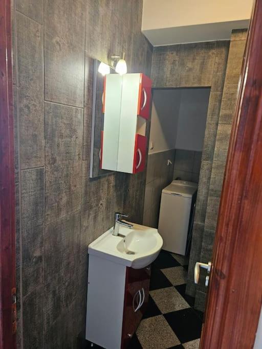 Nice Studio In The Heart Of City Bukareszt Zewnętrze zdjęcie